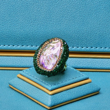 Elegant Paua Shell Ring with green Austrian Crystals (copy)