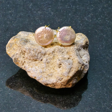 Luminous Coin Pearl Earrings