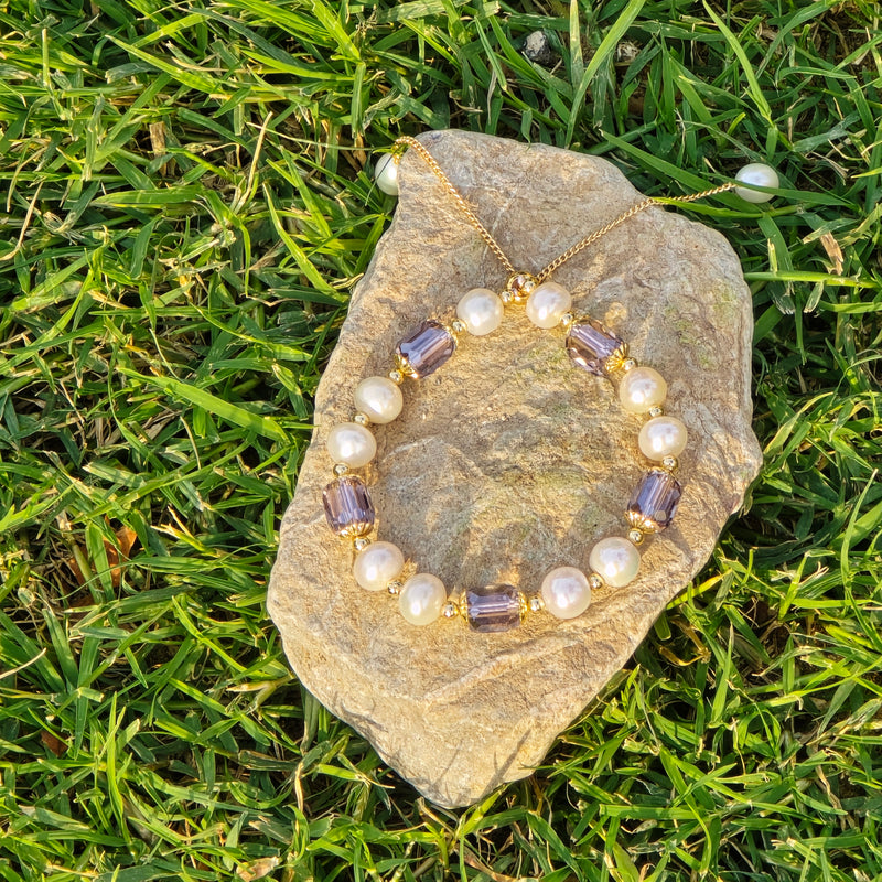 Adjustable White Pearl bracelet with Austrian crystal beads
