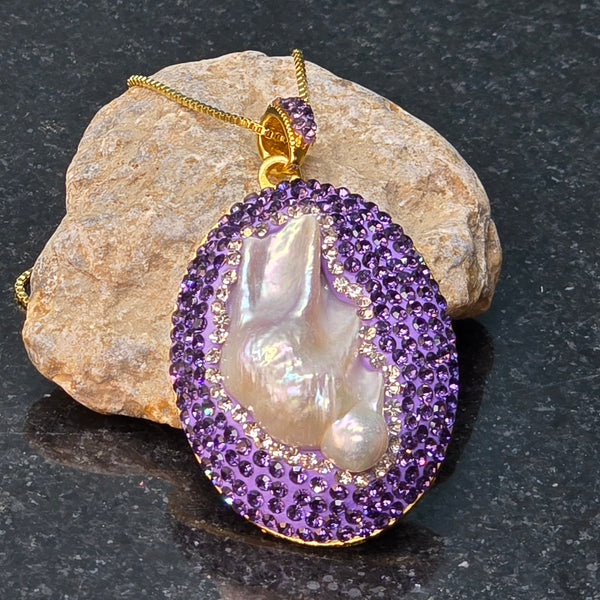 Freshwater pearl pendant with Light Purple Austrian Crystals