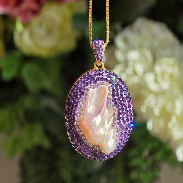 Freshwater pearl pendant with Light Purple Austrian Crystals