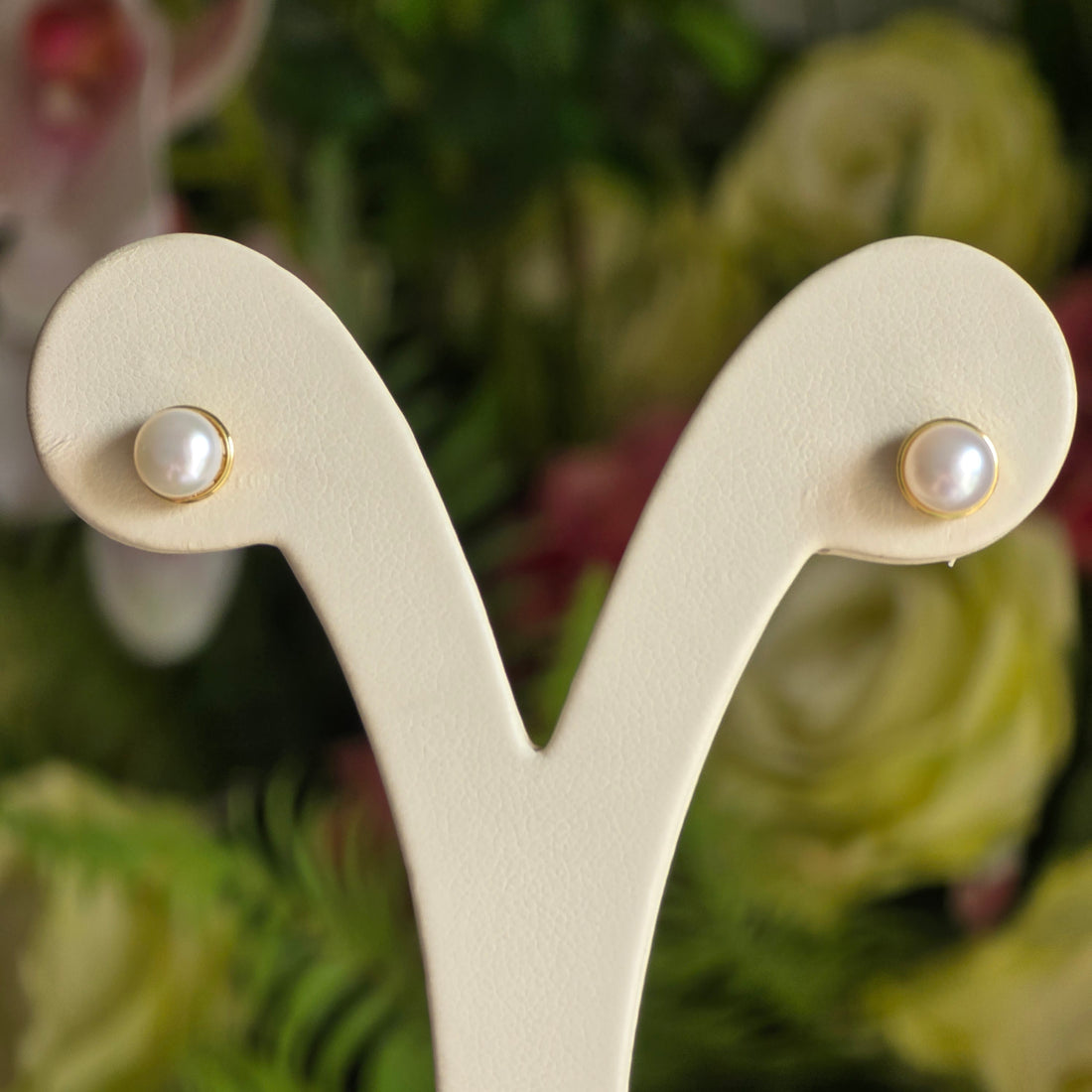 Gold plated Classic Pearl Earrings