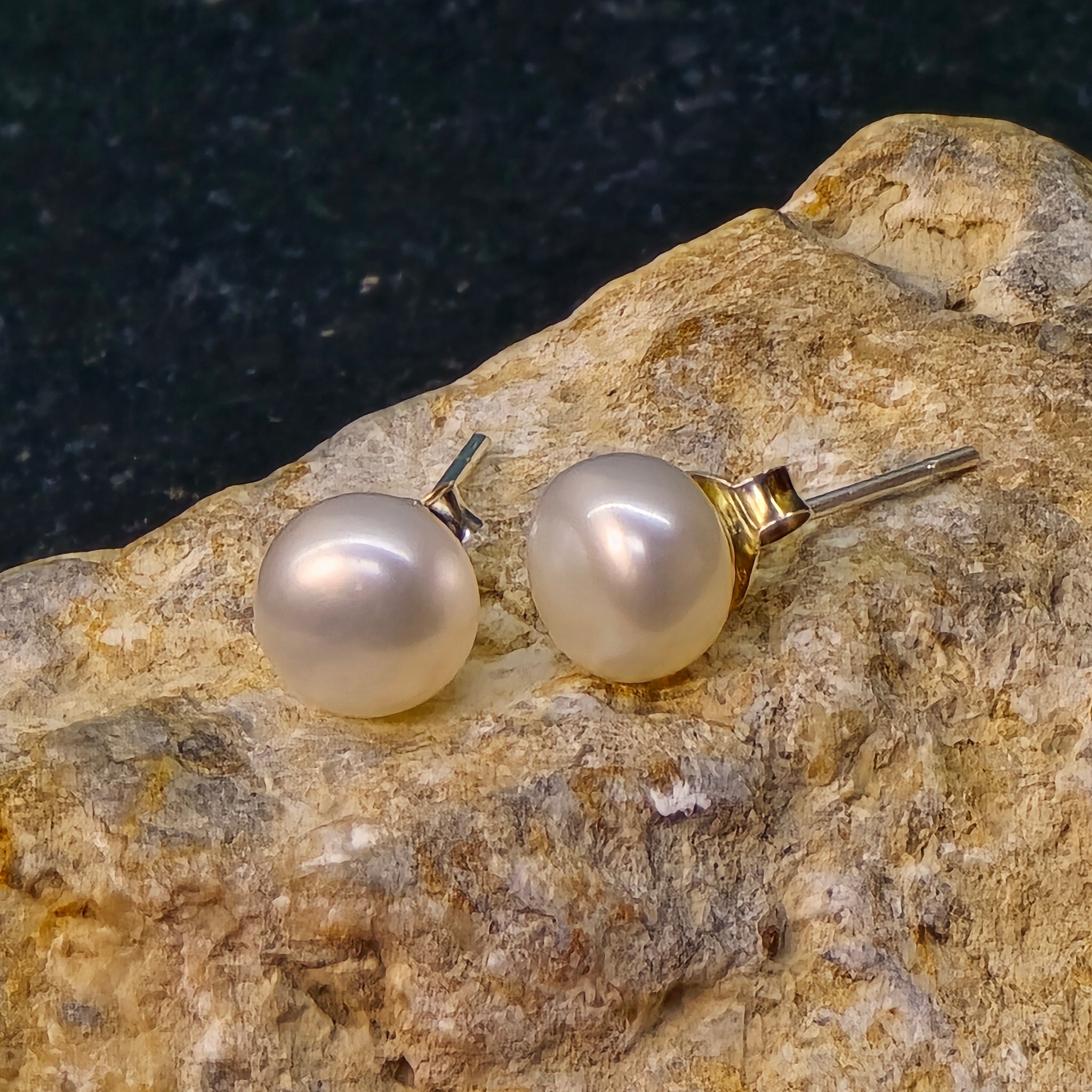 Classic Pearl Earrings