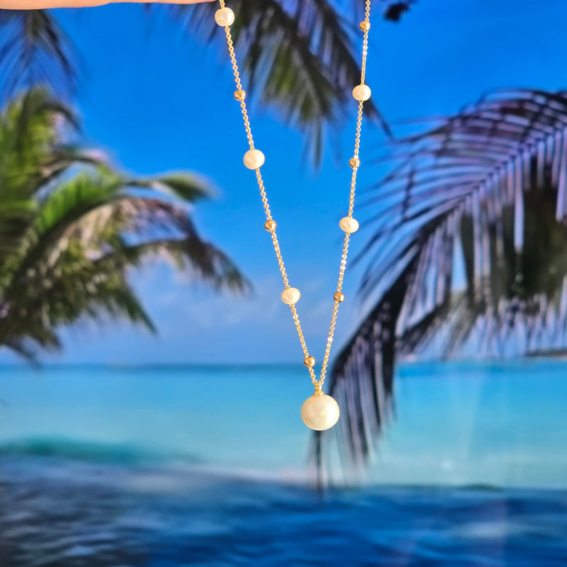 Golden Glow white Pearl necklace
