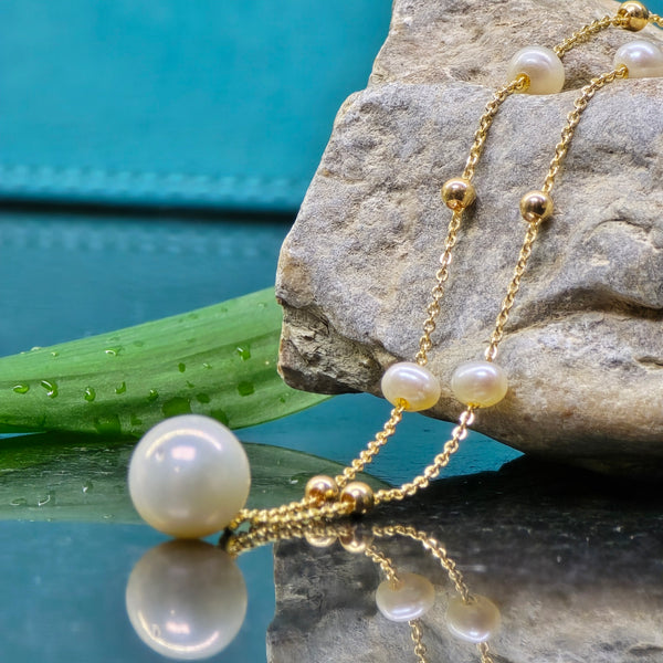 Golden Glow white Pearl necklace