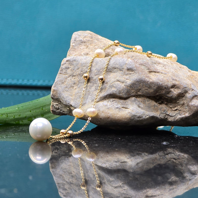 Golden Glow white Pearl necklace
