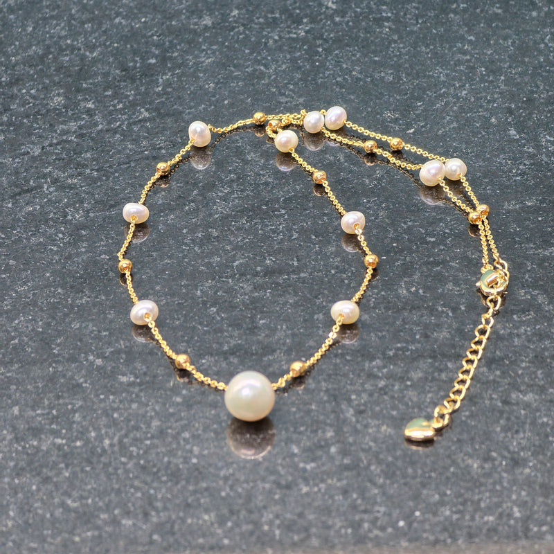 Golden Glow white Pearl necklace